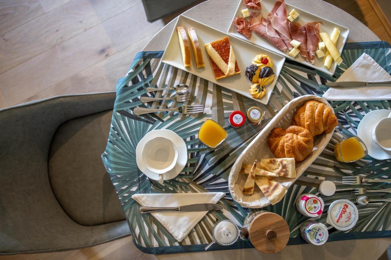 Forma Your Boutique Suite コルチャーノ エクステリア 写真