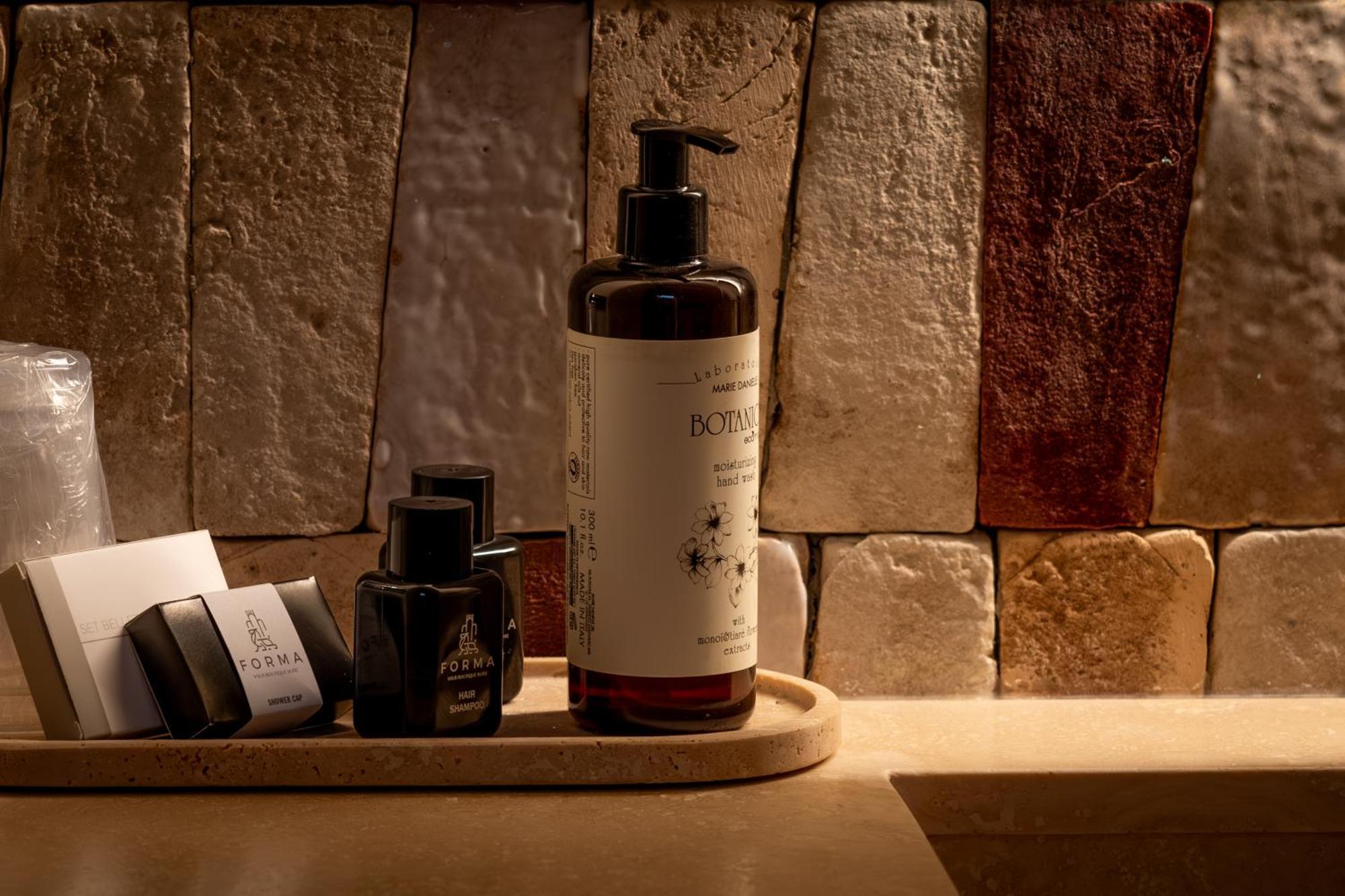 Forma Your Boutique Suite コルチャーノ エクステリア 写真